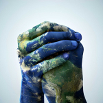 Chi siamo quando difendiamo il pianeta? La ricerca dell'identit� nelle sfide ambientali